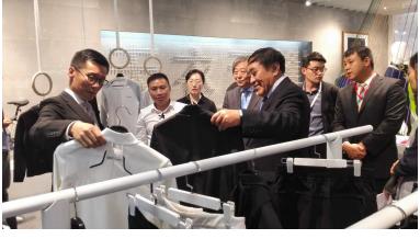 柏堡龙：3D设计天衣无缝，智能科技引领时尚新潮