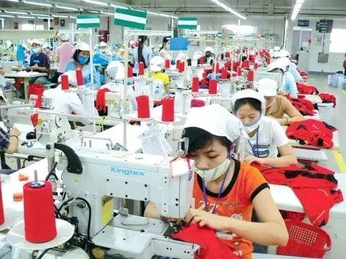 中国服装代工巨头依然掌握全球制造 申洲国际如何做到的？ 